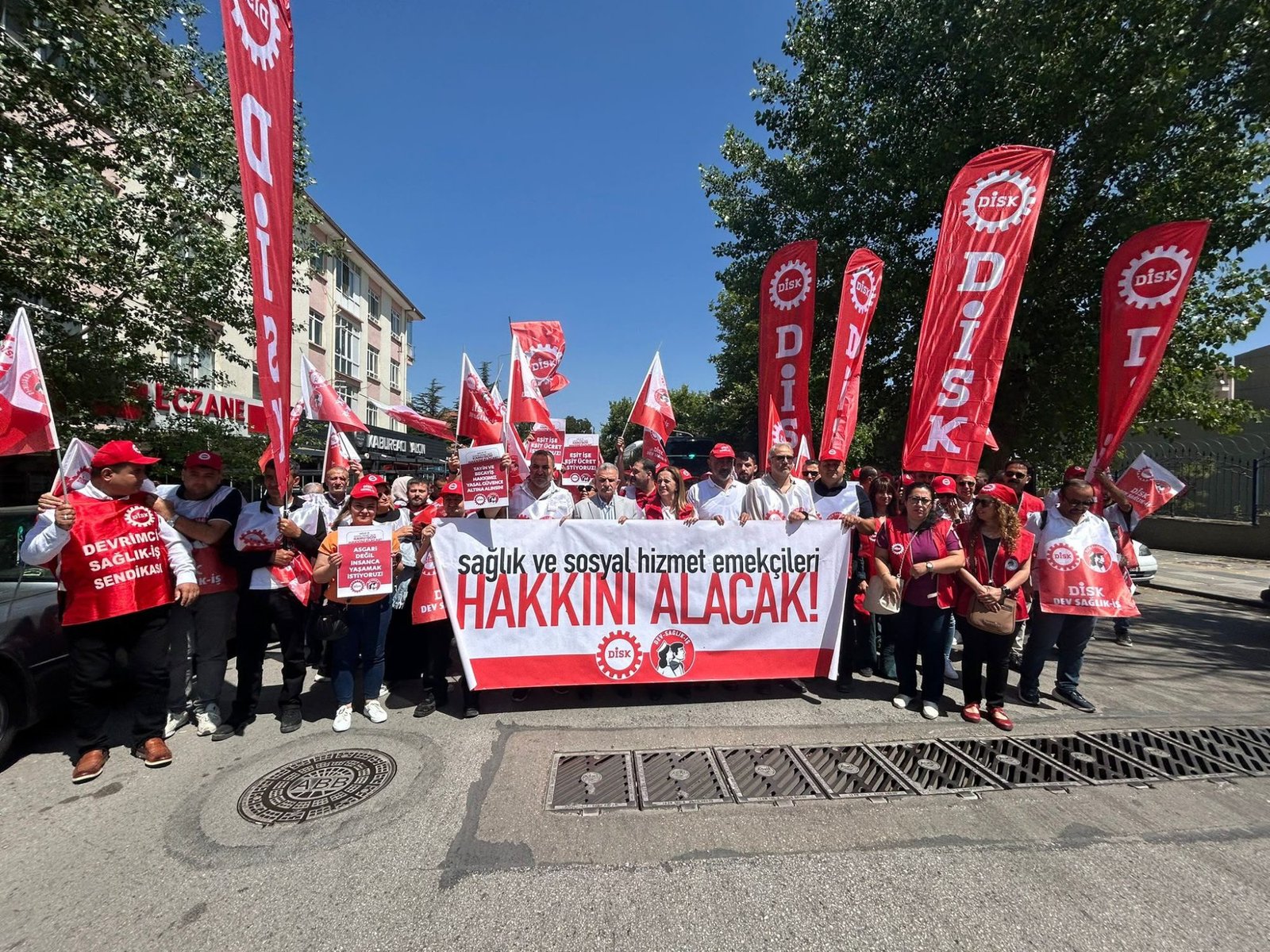 Emekçiler Emeğini Alacak